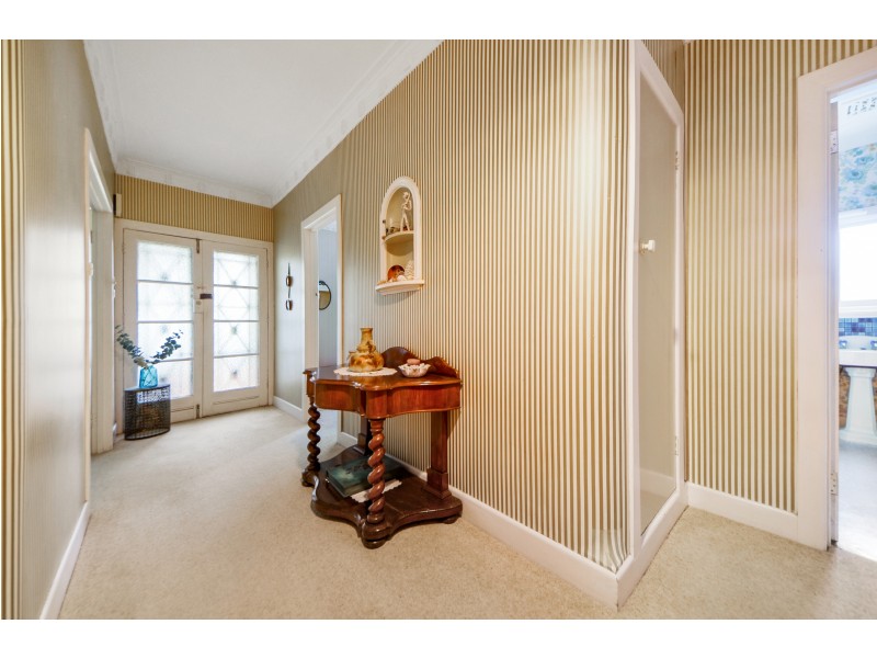 31 Waterford Avenue, Portland VIC 3305