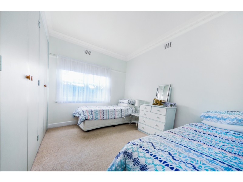 31 Waterford Avenue, Portland VIC 3305