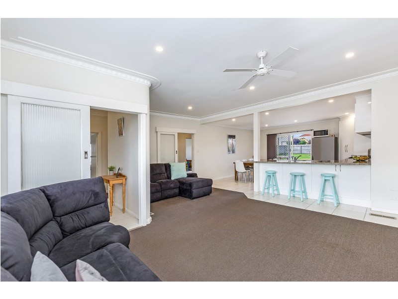 208 Bentinck Street, Portland VIC 3305