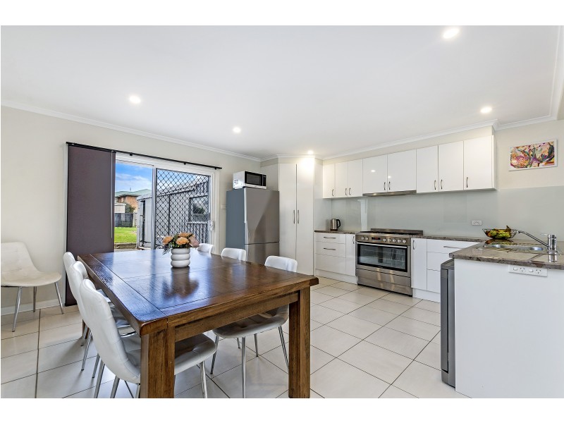208 Bentinck Street, Portland VIC 3305