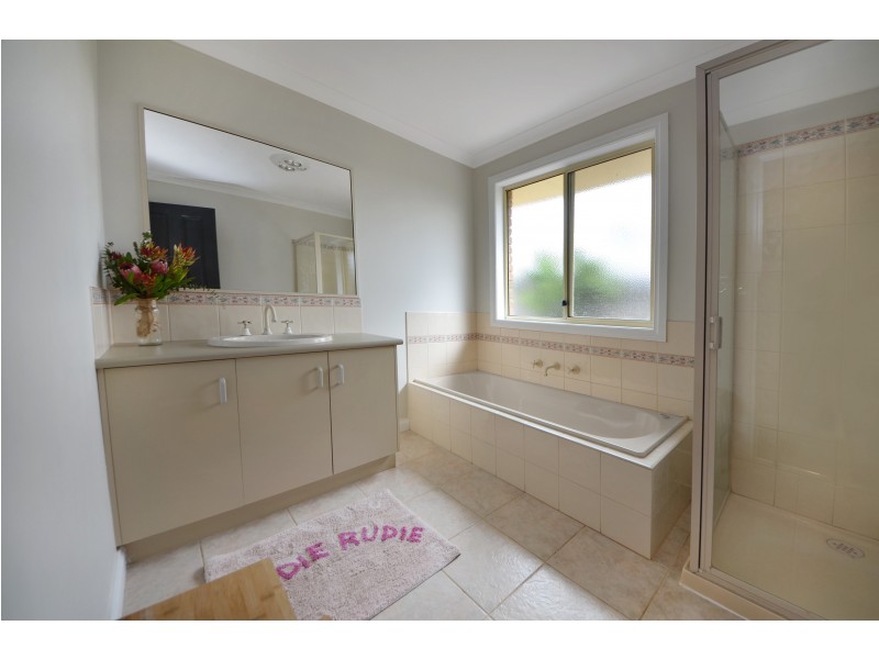 8-10 Macleod Street, Portland VIC 3305