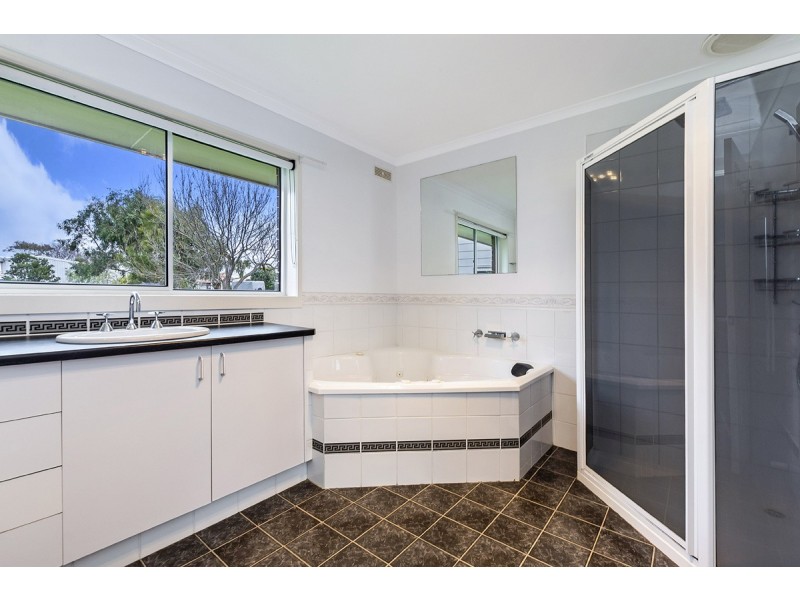 10 Arkell Court, Portland VIC 3305