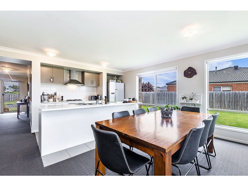 2 Victory Court, Portland VIC 3305