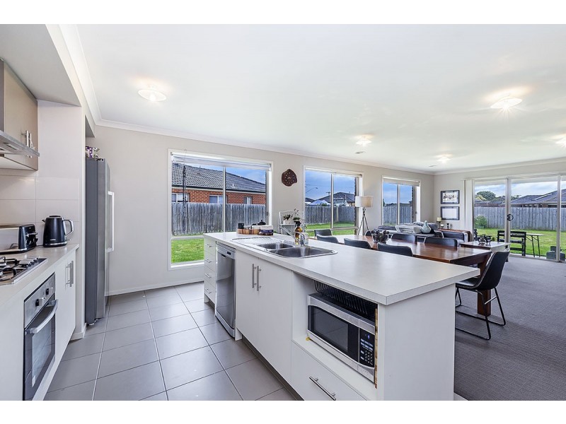 2 Victory Court, Portland VIC 3305