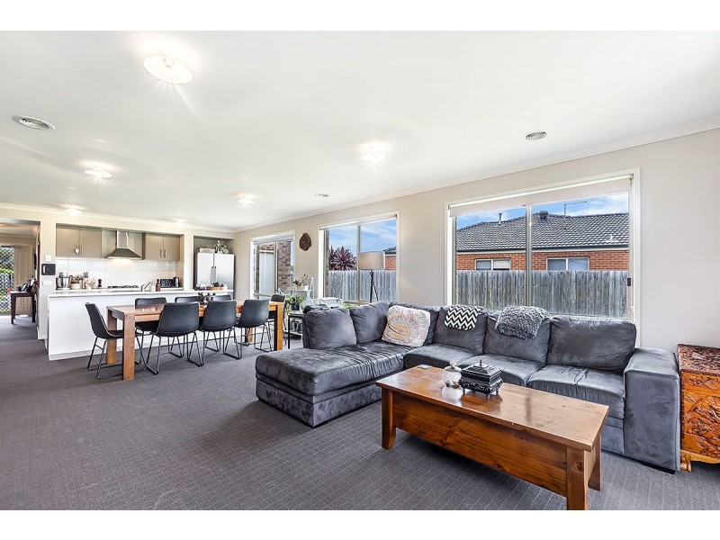 2 Victory Court, Portland VIC 3305