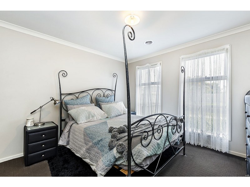 2 Victory Court, Portland VIC 3305
