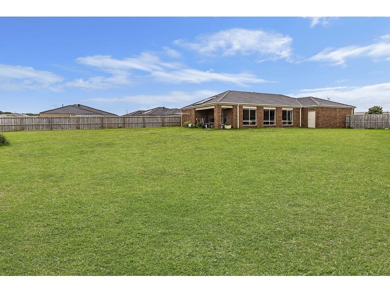 2 Victory Court, Portland VIC 3305