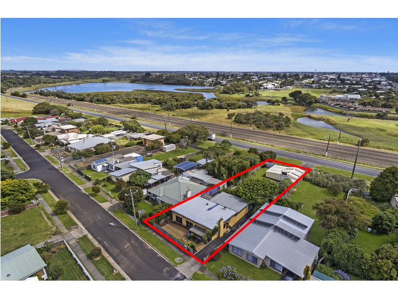 8 Calvert Street, Portland VIC 3305