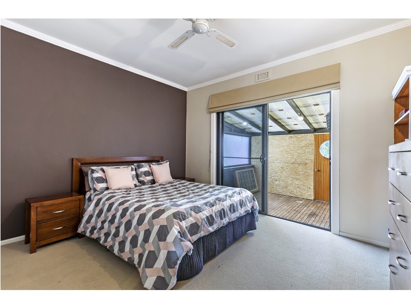 8 Calvert Street, Portland VIC 3305