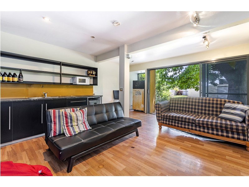 8 Calvert Street, Portland VIC 3305