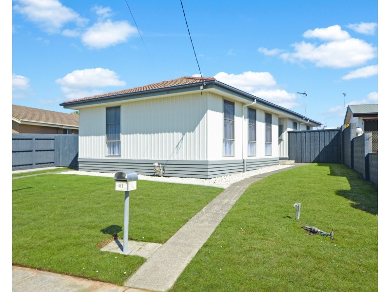 41 Waratah Crescent, Portland VIC 3305