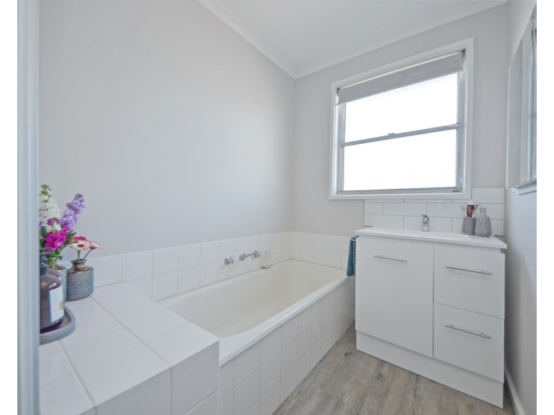 41 Waratah Crescent, Portland VIC 3305