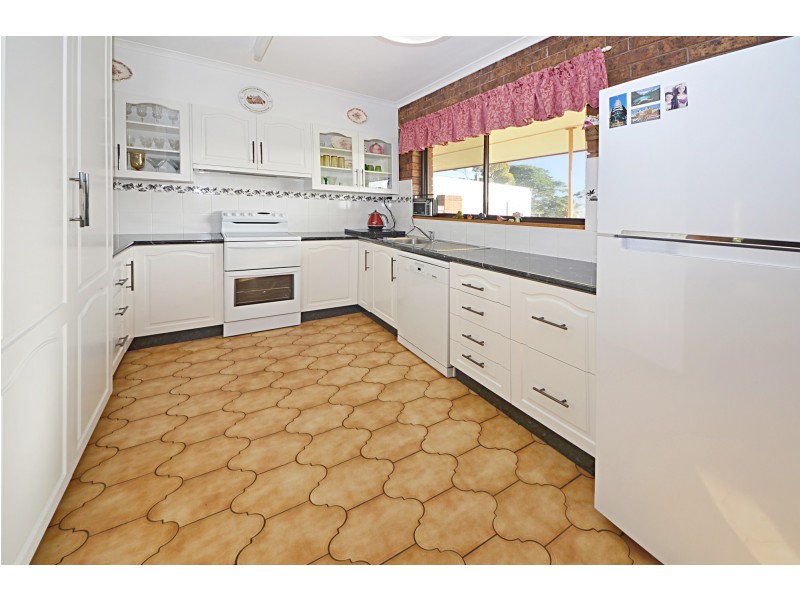 39 Murphys Road, Portland VIC 3305