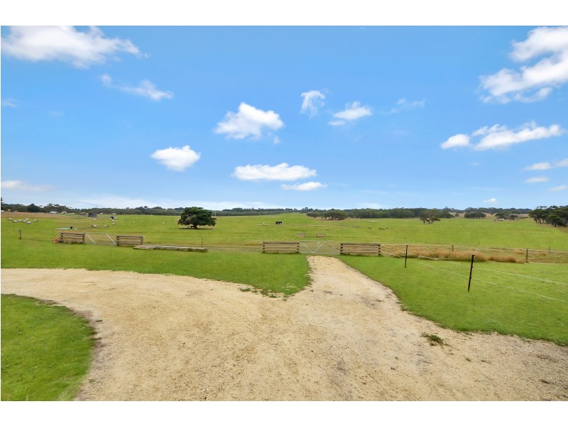 49 Crowes Road, Portland VIC 3305