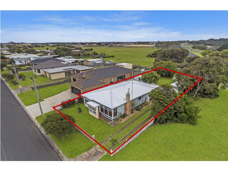 24 Learmonth Street, Portland VIC 3305