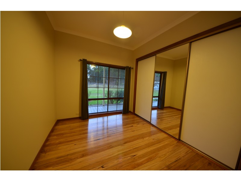 90 Pedrazzies Road, Gorae VIC 3305