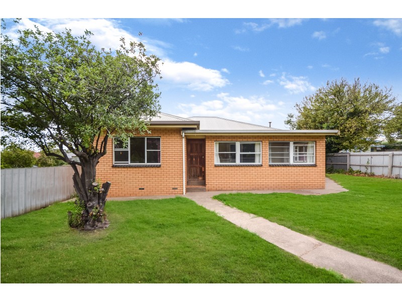 11 Finn Street, Portland VIC 3305