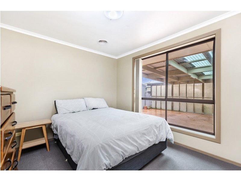 18 Karinya Crescent, Portland VIC 3305