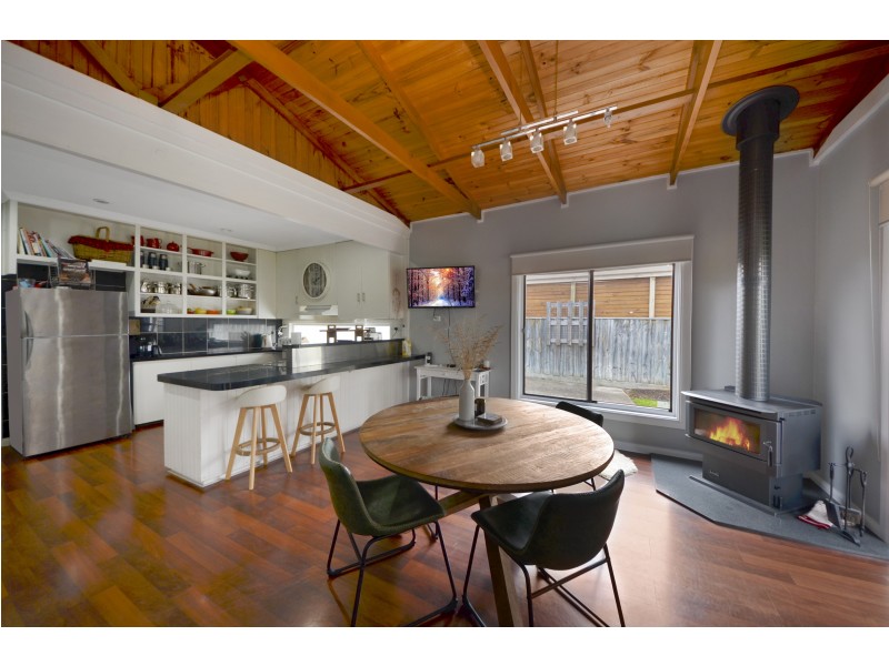 37 Waterford Avenue, Portland VIC 3305