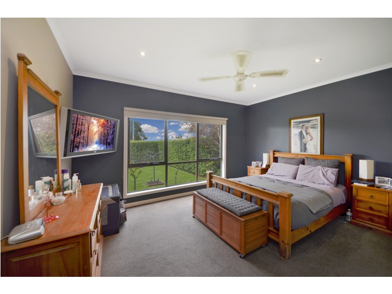 37 Waterford Avenue, Portland VIC 3305