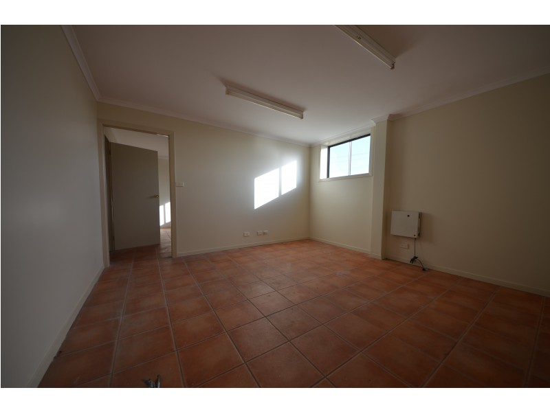 8 Kunara Crescent, Portland VIC 3305