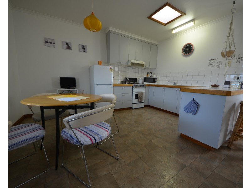 1/23 Julia Street, Portland VIC 3305