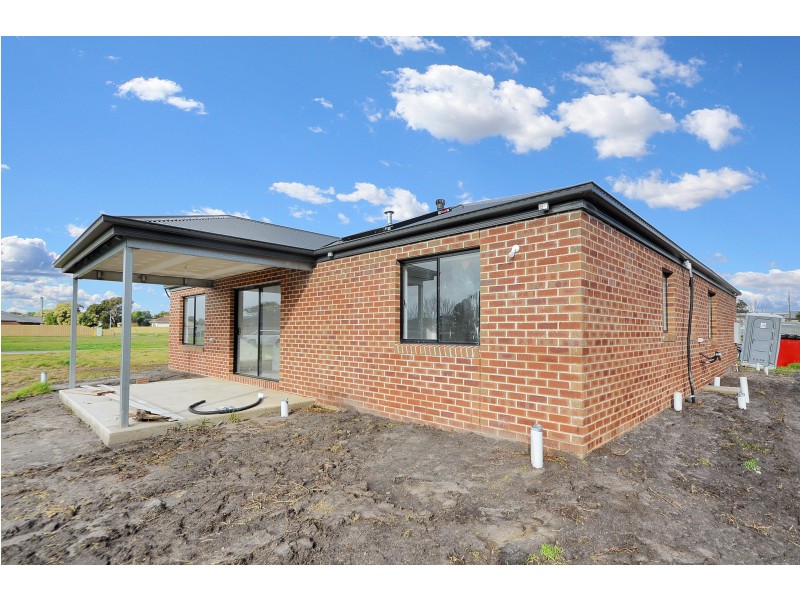 84 Patrick Street, Portland VIC 3305