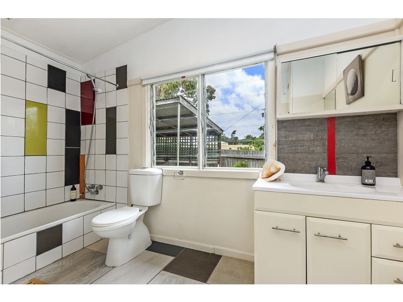 24 Learmonth Street, Portland VIC 3305