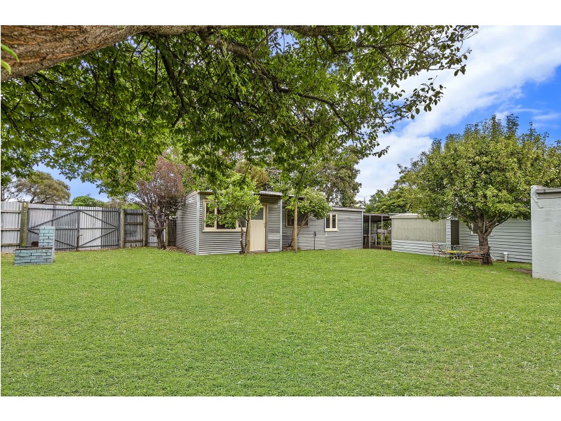 24 Learmonth Street, Portland VIC 3305