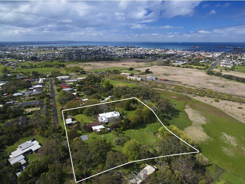 26-28 Avonmore Avenue, Portland VIC 3305