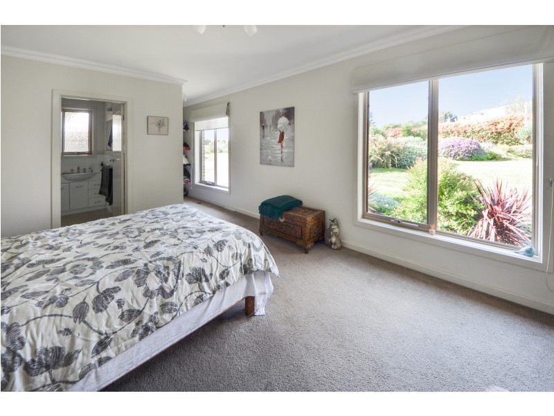 6 Dusting Court, Portland VIC 3305