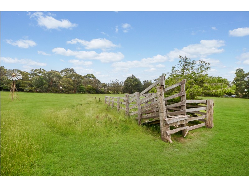 75 Robertson Road, Portland VIC 3305