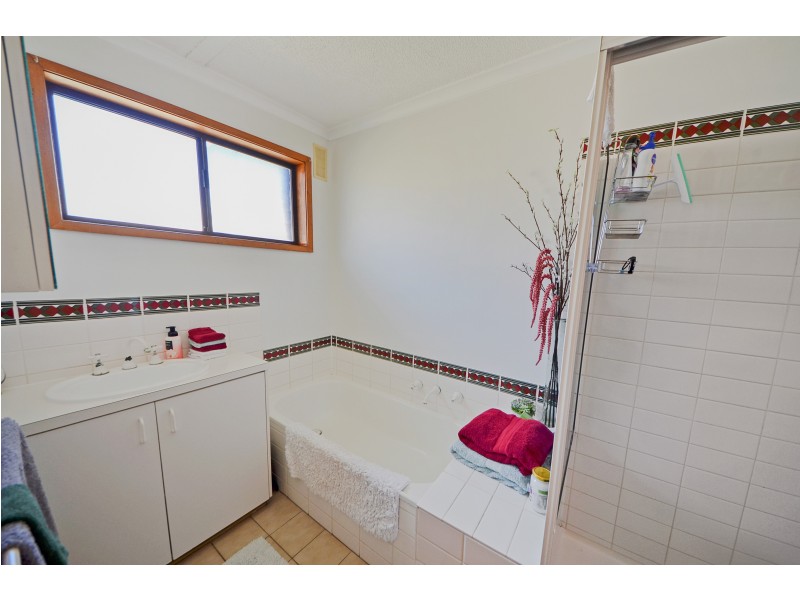 2/44-46 Peter Street, Portland VIC 3305