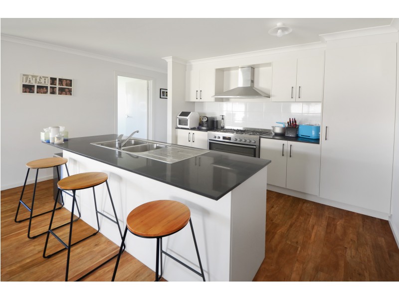 17 Vidic Drive, Portland VIC 3305