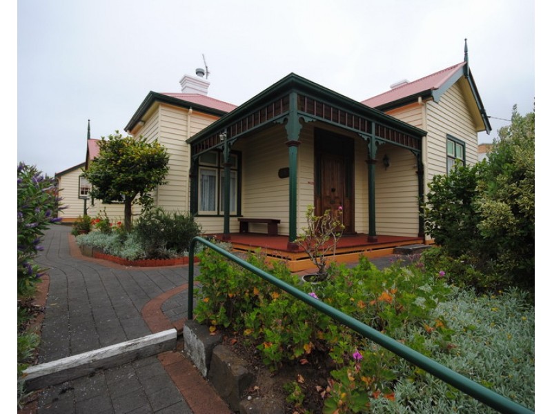 39 Henty Street, Portland VIC 3305