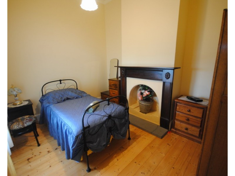 39 Henty Street, Portland VIC 3305