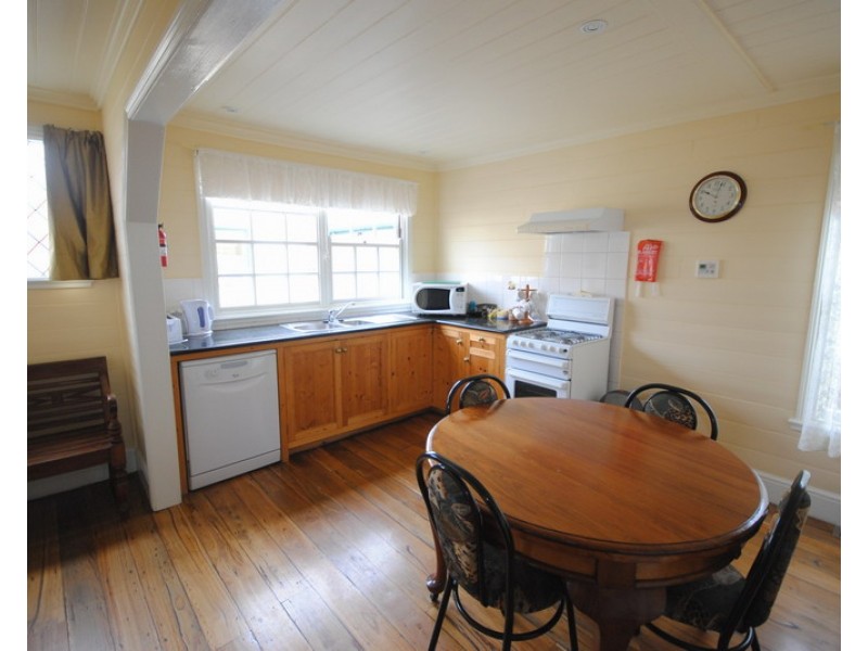 39 Henty Street, Portland VIC 3305