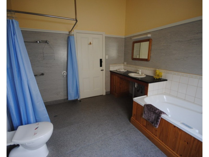 39 Henty Street, Portland VIC 3305