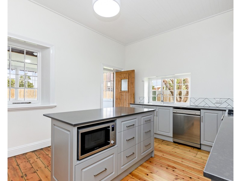 16 Fern Street, Portland VIC 3305