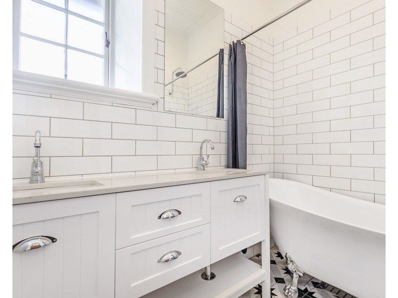 16 Fern Street, Portland VIC 3305