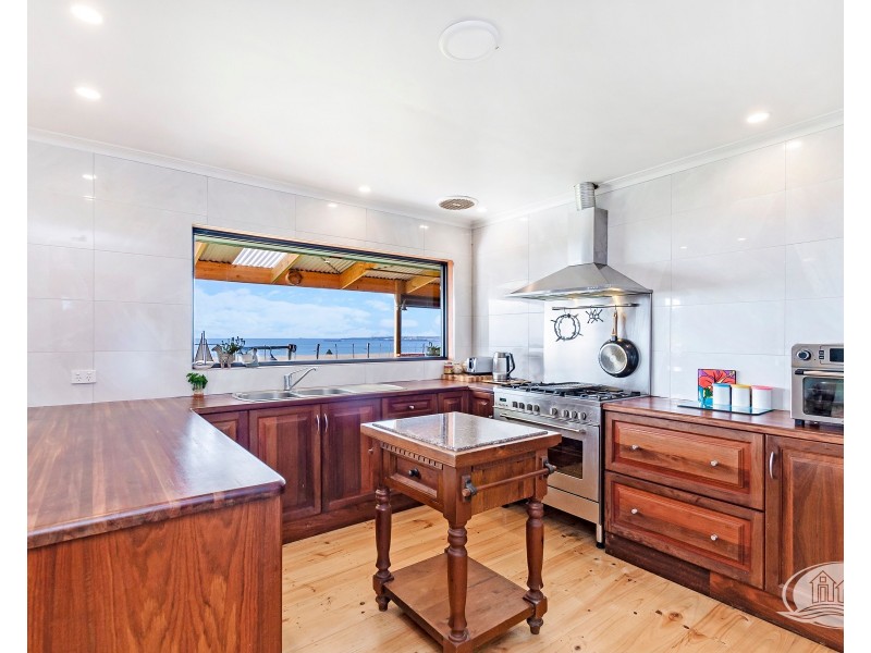9005 Princes Highway, Bolwarra VIC 3305