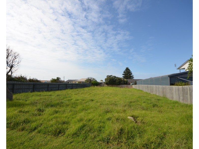 18 Matheson Street, Bolwarra VIC 3305