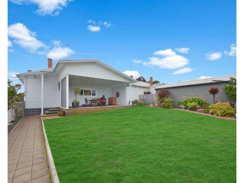 17 Otway Street, Portland VIC 3305