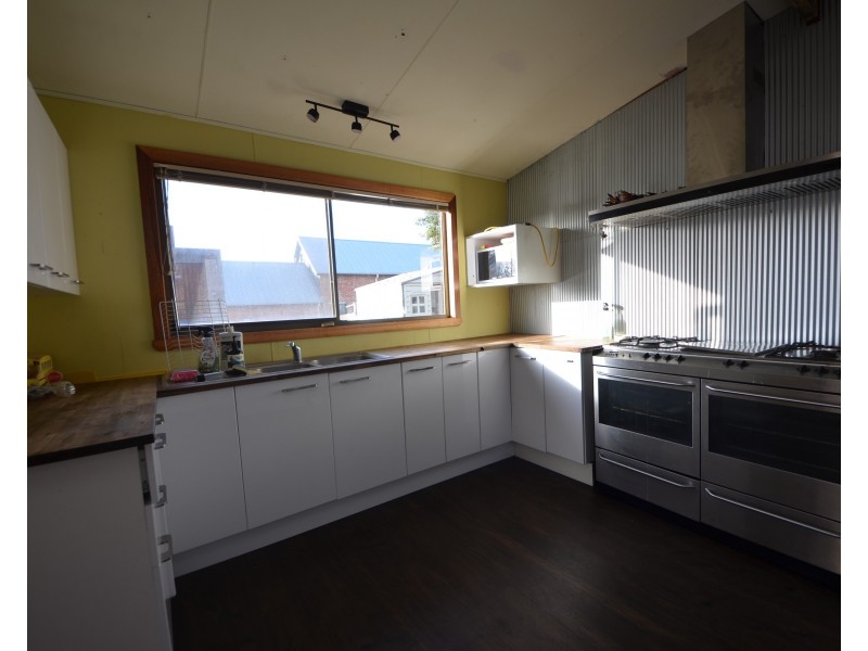 84 Gawler Street, Portland VIC 3305