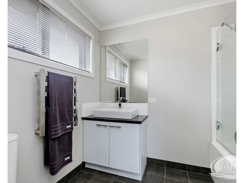11 Madeira Close, Portland VIC 3305