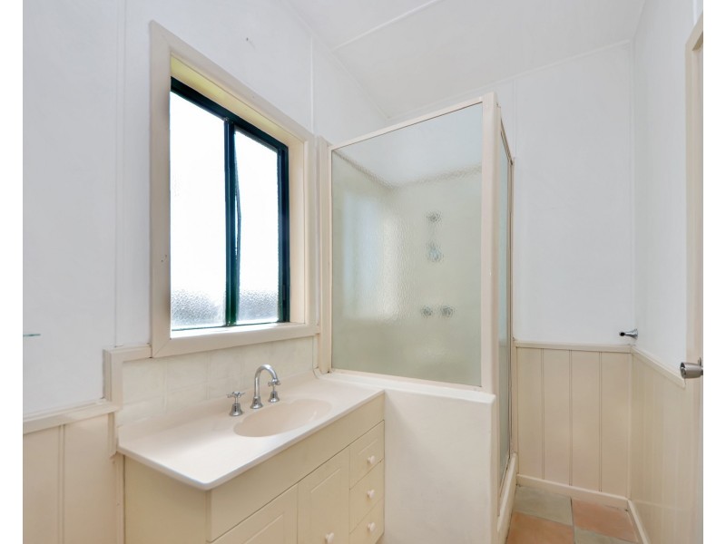 6 Valmai Avenue, Portland VIC 3305