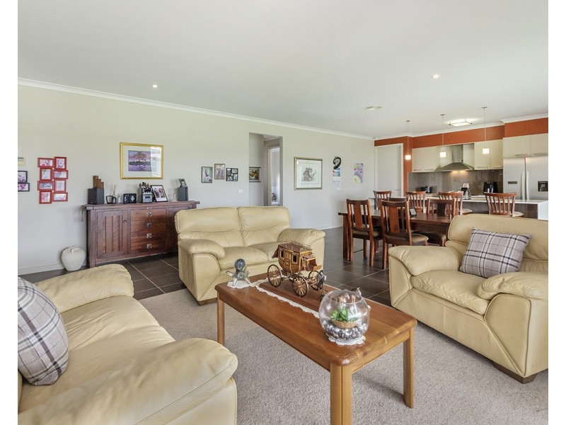 6 Seaview Terrace, Portland VIC 3305
