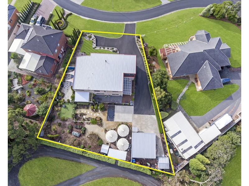 1 Laguna Court, Portland VIC 3305