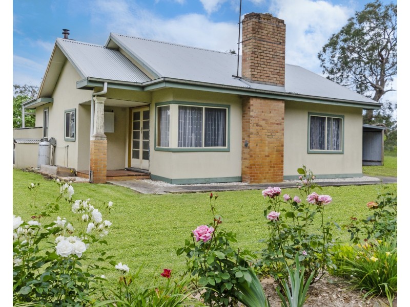 105 Dohles Road, Heywood VIC 3304