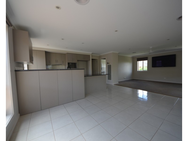 11 Isabel Court, Portland VIC 3305